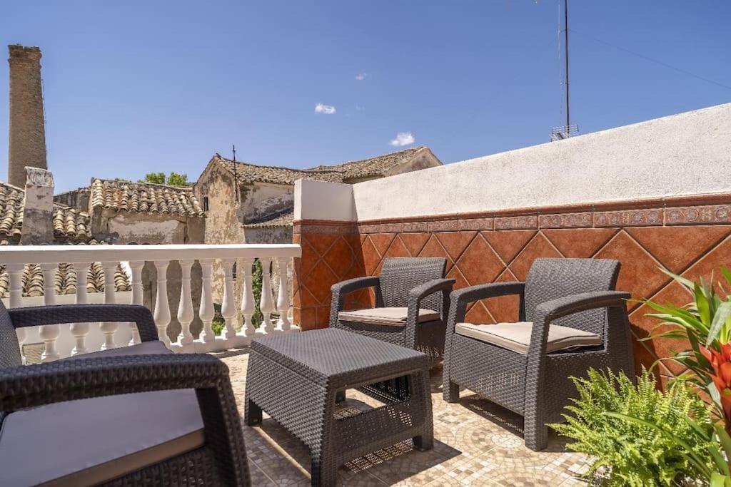 Casa Con Patio Y Terraza En Barrio Historico De La Villa, Junto Al Adarve Priego De Cordoba Exterior photo