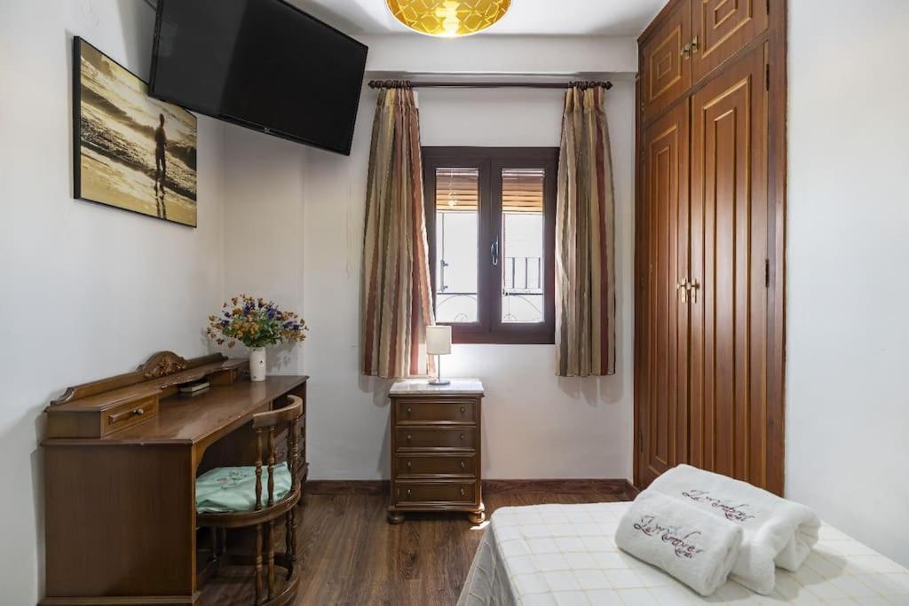 Casa Con Patio Y Terraza En Barrio Historico De La Villa, Junto Al Adarve Priego De Cordoba Exterior photo